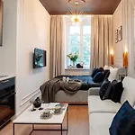 Story By Staylab 4*