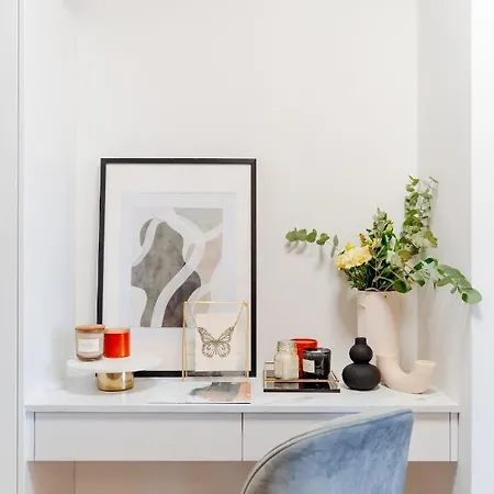 Story By Staylab Apartmanhotel