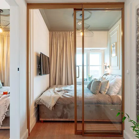 Apartmanhotel Story By Staylab Varsó