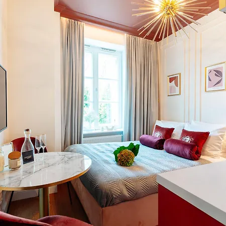 Story - Loftaffair Collection Appart hôtel